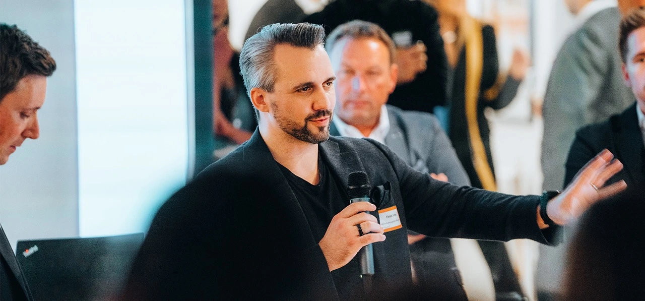 Felix Lenhard Speaking